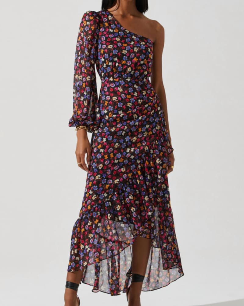 Front of a model wearing a size L Calista Dress In Blue Red Ditsy in Blue Red Ditsy by ASTR. | dia_product_style_image_id:346778